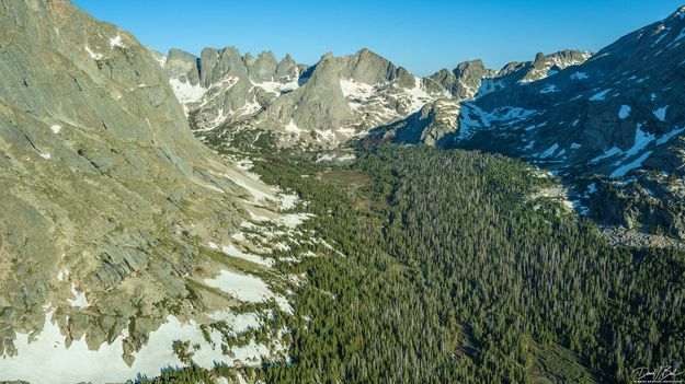 What A View Of The Cirque!. Photo by Dave Bell.